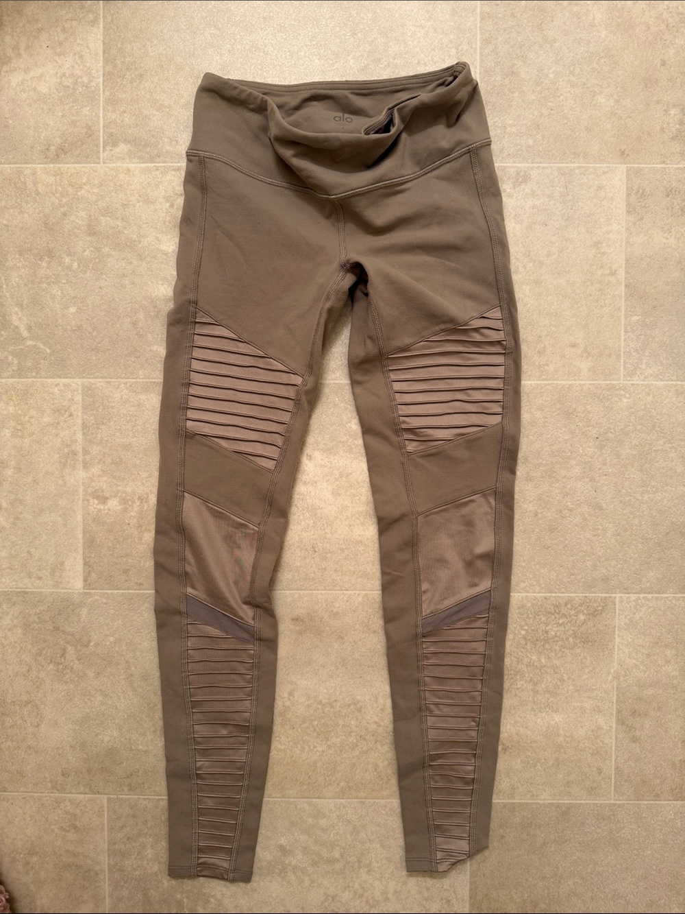 Alo High-Waist Moto Panel Leggings - Taupe